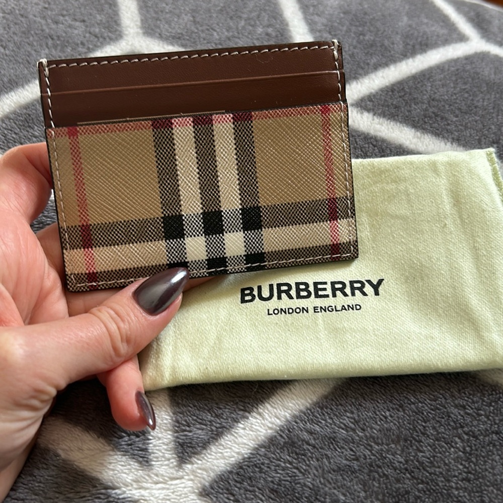 Burberry card wallet NEW